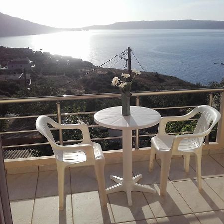 Olympic View Guesthouse Kalámion Екстериор снимка