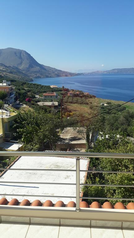Olympic View Guesthouse Kalámion Екстериор снимка