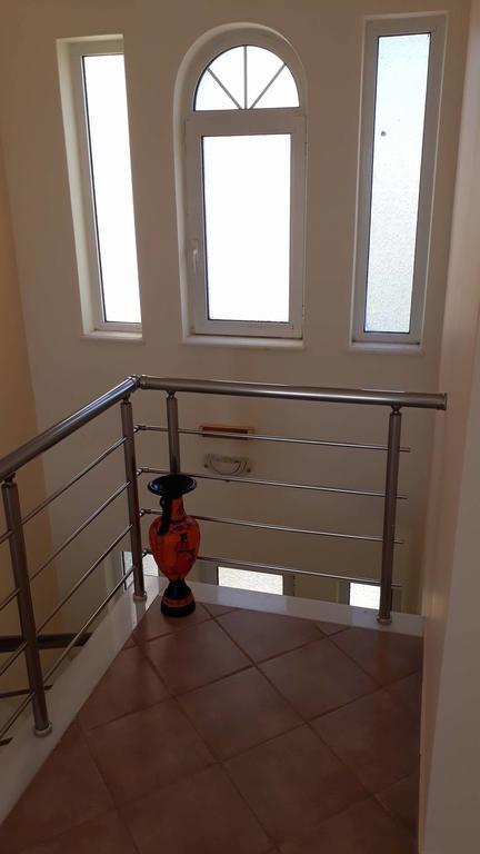 Olympic View Guesthouse Kalámion Екстериор снимка