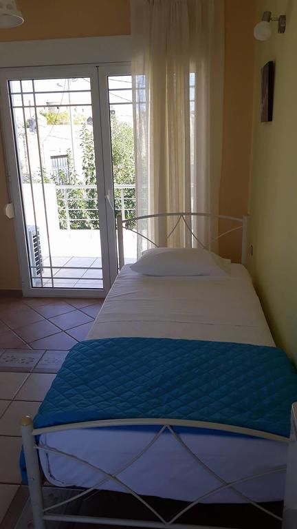 Olympic View Guesthouse Kalámion Екстериор снимка