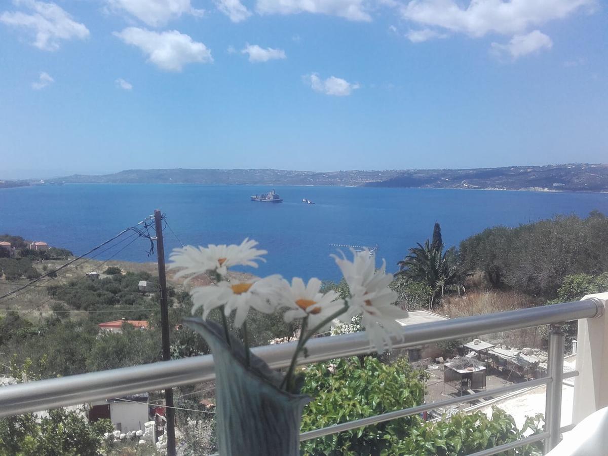 Olympic View Guesthouse Kalámion Екстериор снимка
